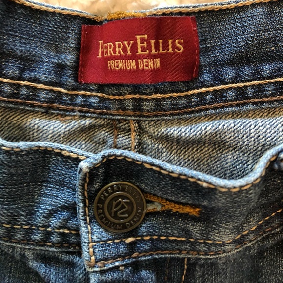 Mens Perry Ellis Boot Cut Jean 